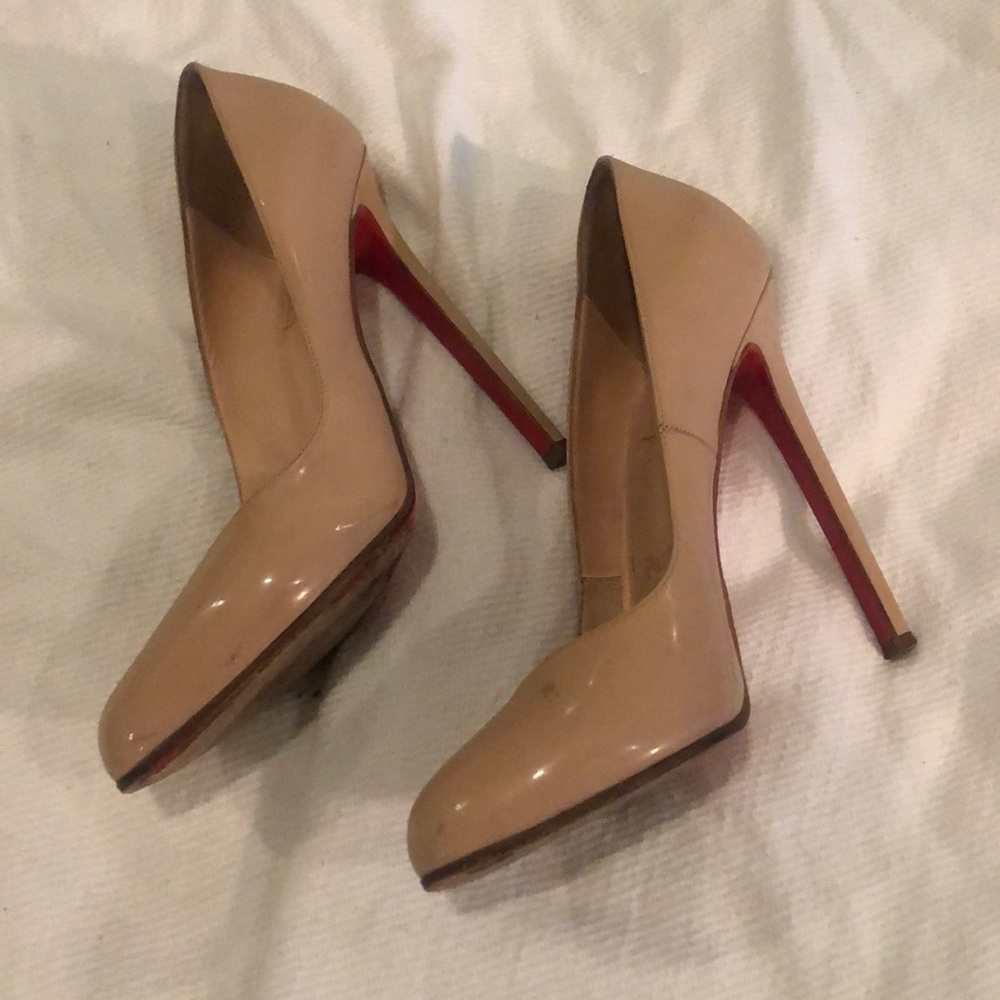 Authentic Christian Louboutin Cream Patent Clichy - Picture 6 of 8